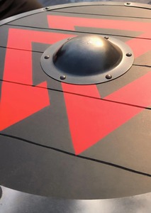 Bouclier en métal lourd décor de bureau à domicile bouclier en bois fait à la main batailles acier industriel cuir cadeau article couteaux fabricant - Product Image 5