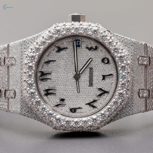Montre Moissanite en or glacé entièrement blanc du meilleur fournisseur avec diamants VVS étincelants pour un style de luxe disponible au meilleur prix - Product Image 6