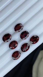 Lot certifié de 9x7 MM de pierres de grenat rhodolite naturelles de forme ovale avec une excellente qualité de couleur, pierres précieuses en vrac, 15,79 carats - Product Image 5