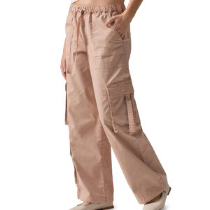 Pantalon cargo pour femme de qualité supérieure, haut de gamme, couleur unie, confortable, en vente - Product Image 1