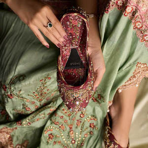 Chaussures Khussa de dernière génération, fabrication professionnelle, nouvelle arrivée, faites à la main, légères, en velours, semelle en cuir véritable antidérapante - Product Image 4