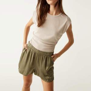 กางเกงกีฬาขาสั้นผ้าฟลีซผ้าฝ้ายระบายอากาศได้ดีมีกระดุมตกแต่งสำหรับ100% สำหรับฤดูร้อนของผู้หญิงมาใหม่ - Product Image 1