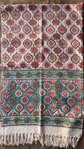 Manta de algodón de lujo con estampado de bloques de base blanca para decoración del hogar, venta al por mayor, para decoración de sala de estar - Product Image 4