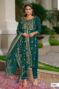 Pantalon Kurti en soie imprimé or avec dupata, couleur incroyable, Collection de 3 pièces, achats en ligne en inde, offre spéciale - Product Image 4