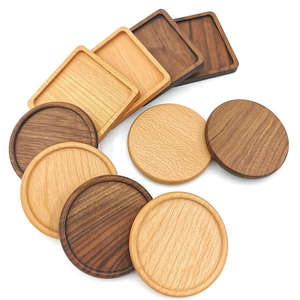 Juego de posavasos de madera natural premium, elaborado con un acabado liso y duradero que ofrece una protección confiable para la mesa en uso diario. - Product Image 2