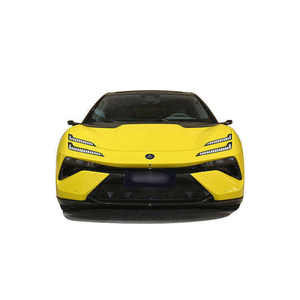 Sedán Usado Cadillac MG 2022 con Motor Turbo Automático, Interior Claro, Tracción Total, R17, Cuero, Aleación de Aluminio, Eléctrico, Techo Panorámico - Product Image 3