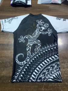 Mens Fitness Rashguard Ropa de Entrenamiento Personalizada Rash Gaurds Personalizado Sublimado Impreso Rash Guard Compresión Mma Rash Guard - Product Image 4