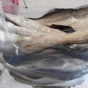 Peau de poisson infusée d'herbes croustillante et savoureuse faite à la main au Vietnam - Product Image 1