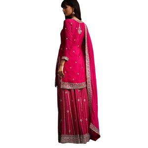 Ensemble de palazzo kurta à paillettes rose foncé en chinon vente en gros de vêtements ethniques OEM pour femmes fournisseur d'usine tenue de fête - Product Image 5