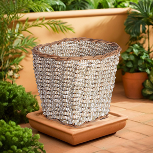 Paniers de rangement de jardin pliants personnalisés Matériau en rotin PE Différentes formes pour la plantation de plantes Rangement de chaussures en plastique Utilisation en cuisine - Product Image 5