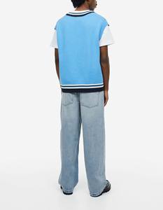 กางเกงยีนส์เดนิมทรงบานสีน้ำเงินสไตล์เรโทรสุดเท่สำหรับผู้ชาย ตกแต่งด้วยโลโก้ปักแบบสั่งทำพิเศษ ผ้าฝ้ายสโตนวอช - Product Image 2