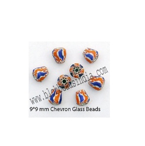 Fashion Accessory Necklace With Vibrant Glass Details <strong>Designed</strong> For Layered Looks Or Solo Wear Styles Supplier From India - Product Image 2