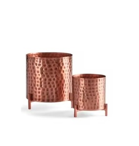 Macetas de metal personalizables, diseños llamativos, ideales para proyectos de marca y decoración - Product Image 3