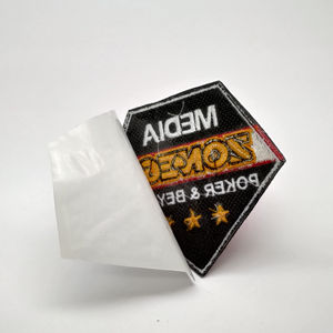 Écussons de broderie de support adhésif invisibles insignes tissés étiquettes temporaires amovibles étiquette de vêtements durables lavables pour t-shirt en jersey - Product Image 3