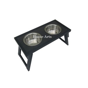 Cuencos de comida para perros de tamaño y forma personalizados, cuencos de comida para perros plateados de acero inoxidable con soporte de madera negra de diseñador - Product Image 1