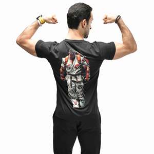 Camiseta Deportiva Extra Grande con Estampado Gráfico de Ryu - Product Image 1