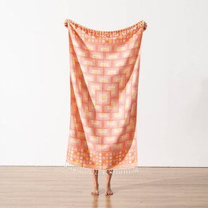 Serviette turque multicolore à dos en tissu éponge, motif à carreaux orange, 35x70 pouces - Product Image 1