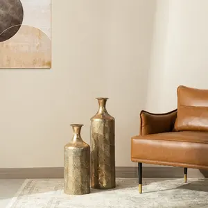 Florero de metal con gran pulido disponible a precio mayorista de la India - Product Image 3