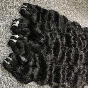 Vente en gros Cheveux Remy Vietnamiens Ondulés Naturels Stylisés Vagues Bundles Bruts Permed Frontal Machine d'extensions de cheveux humains à prix réduit - Product Image 2