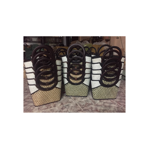 Sacs en rotin tressé pour femmes, style classique avec poignées, artisanat naturel, taille personnalisée, fabriqué au Vietnam - Product Image 1