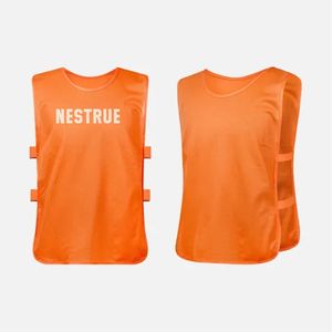 Maillots et gilets de football professionnels personnalisés - Maillots d'entraînement respirants en mesh à séchage rapide pour clubs personnalisés - Product Image 3