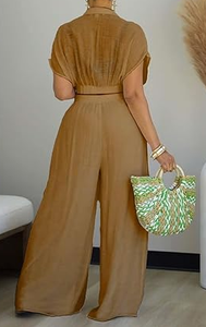 Ensemble de robe marron à col en V pour femme avec haut court à manches courtes et pantalon à jambes larges correspondant à la tenue deux pièces pour les jours d'été - Product Image 4