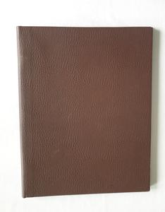 Cubierta de menú hecha de piel sintética de primera calidad con sistema de 3 tornillos para reemplazar fácilmente o agregar más fundas de plástico - Product Image 3