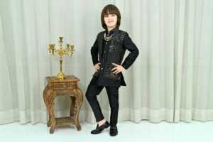 ชุดเชอร์วานีผ้าไหมแท้แบบดั้งเดิมสำหรับเด็กผู้ชาย สำหรับงานแต่งงานและงานเลี้ยง พร้อมสัมผัสความเป็นเอกลักษณ์แบบทันสมัย - Product Image 6