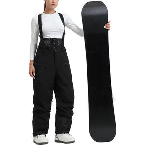 Baberos de esquí para mujer Pantalones de nieve con aislamiento impermeable personalizado OEM con material transpirable e impresión de logotipo para deportes de invierno - Product Image 5