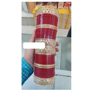 Ensemble de chura de mariée rouge et blanc de qualité supérieure beaux bracelets de mariage avec emballage personnalisé d'Inde - Product Image 1