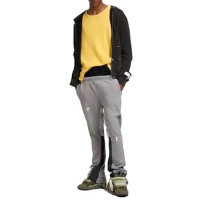 Ropa de calle lavada con ácido de peso pesado Vintage, pantalones de chándal para correr acampanados con pintura de estilo informal para hombre - Product Image 6