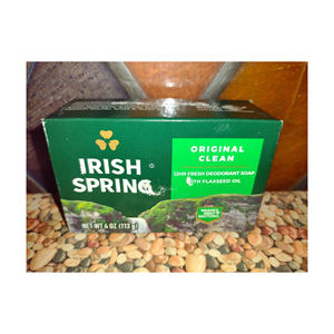 Jabón en Barra Blanqueador Herbal Irish Spring Icy Blast para Hombre, Aroma Fresco y Limpio, 12 Horas, Envase de Cartón Reciclable, Paquete de 24, 3.7 Oz - Product Image 3