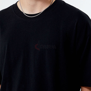 เสื้อยืดผู้ชายสไตล์สตรีทแวร์โอเวอร์ไซส์ พิมพ์ลายกราฟิก สไตล์เมือง ผ้าถัก พิมพ์ดิจิทัล ลำลอง ผ้าฝ้าย 100% ขายส่ง - Product Image 4