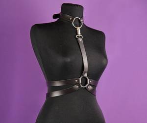 Arnés de cuerpo de cuero genuino Gargantilla ajustable Hebillas de cinturón Accesorio Regalo para ella LWH-0030 - Product Image 2