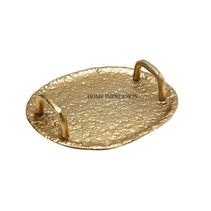 Plateau de service en aluminium avec poignée en forme de feuille Plateau de forme rectangulaire couleur or Plateau décoratif de service de nourriture de mariage en Inde - Product Image 5