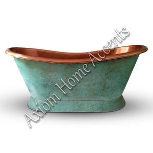 Baignoire en cuivre luxueuse finie à l'antique avec des détails lisses autoportante pour les salles de bain modernes par Axiom Home Accents - Product Image 3