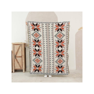 Jeté de canapé en tissu gaufré marron 50x60 pouces avec une légère chute, commerce équitable en Inde, adapté aux détaillants recherchant des articles de décoration intérieure doux et abordables - Product Image 5