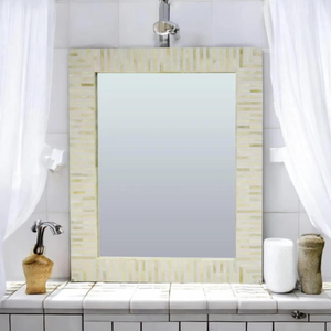 Espejo de pared Premium con base de MDF de ingeniería, incrustaciones de hueso intrincadas, superficie texturizada de resina y elegante acabado de marco de madera - Product Image 4