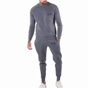 Logo kustom pakaian Sweatsuit set pelari untuk semua usia desain kustom Anda sendiri Logo kosong bergaris pria Tracksuit