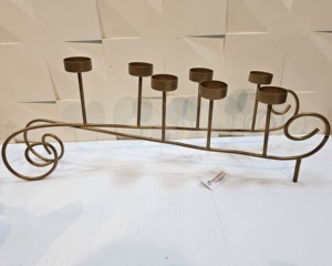 Bougeoir élégant en métal doré pour la décoration de Noël et de mariage à la maison pour les paramètres indiens - Product Image 3