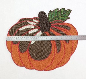 Mantel Individual Redondo Hecho a Mano con Diseño de Hojas Verdes, Mantel Decorativo Navideño para Interiores, Mantel para Mesa de Comedor para el Hogar y Hoteles - Product Image 6