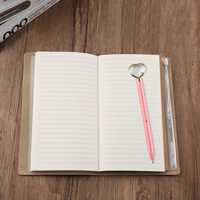 Carnet de voyage SHE Quote en cuir PU rose avec emplacements pour cartes, 70 pages rechargeables, pour femmes