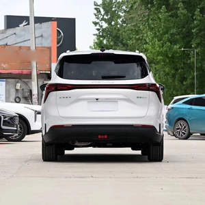 Forthing Yacht 2022-2024 1.5T DCT Edición Riding the Wave, MPV Mediano Blanco de Gasolina en Venta - Product Image 3