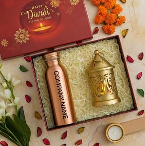 Juego de regalo de Diwali, regalo de negocios hecho a mano, luz Diya de Metal dorado antiguo con cuenco Floral, estilo comercial personalizado de dos lados de pavo real - Product Image 5