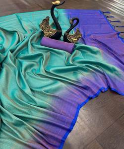 Ropa de fiesta de seda sari con blusa para mujer - Product Image 4