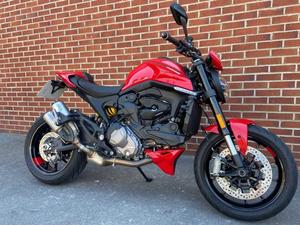 2021 Ducati Monster 1000 Gut aussehende gebrauchte Sportmotorräder zum Verkauf - Product Image 4