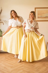 Blusa de Algodón Vintage de Invierno y Verano al por Mayor, ODM, Cuello en V, Ajuste Holgado, Transpirable, Cómoda y Elegante para Cualquier Ocasión Informal - Product Image 5