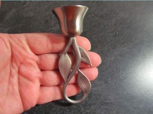 Apagavelas Encantador en Metal con Acabado Plateado, Perfecto para Recortar Mechas y Artículos del Hogar - Product Image 5