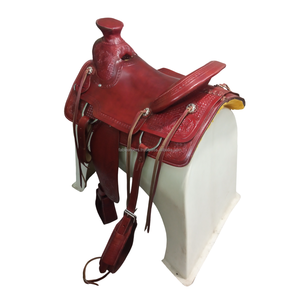 Cómodo para montar con estribo ajustable Cuerno de cuero decorativo Western Roping Ranch Wade Saddle Western Riding Saddle - Product Image 3