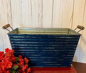 ที่ปลูกต้นไม้ชุบสังกะสีแบบมีศิลปะสำหรับตกแต่งสวนในร่มพร้อมการออกแบบที่แกะสลักที่ดีสำหรับการจัดแสดงกระถางดอกไม้ทางจิตวิญญาณ - Product Image 5